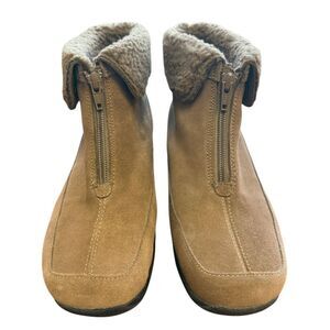 Dr. Scholl’s Tan Suede Demi Boot Sz. 9.5. Top Zip Fleece Lined Comfort